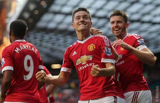 不仅感染着 不仅感染着